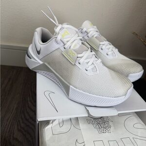 Nike Women’s Metcon 10 Sneakers